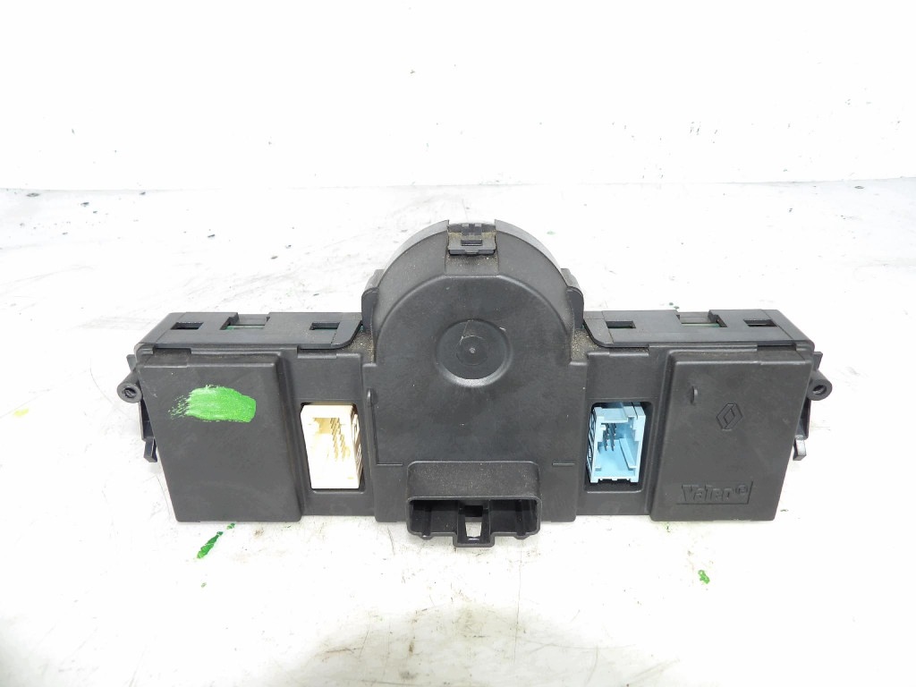 RENAULT MEGANE SCENIC II PANEL BOCCHETTE 69340017