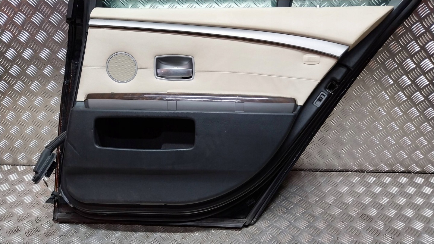 Tür heck rechts BMW 7 E65 01
