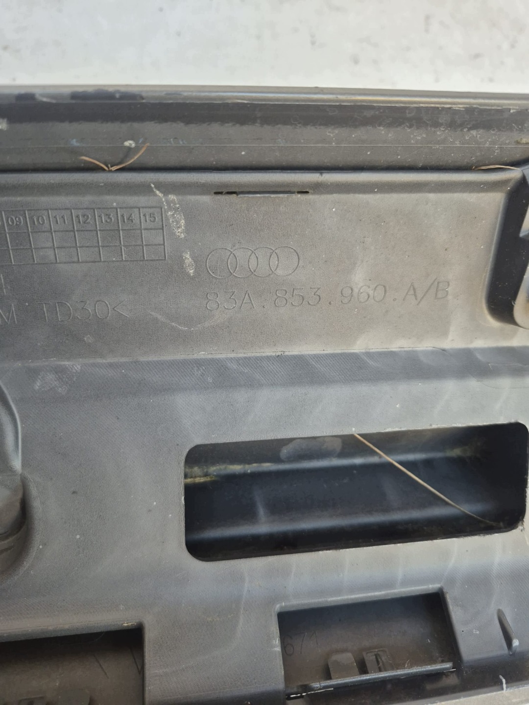 AUDI Q3 II 2 S-LINE 18-25 moulding cap door right front