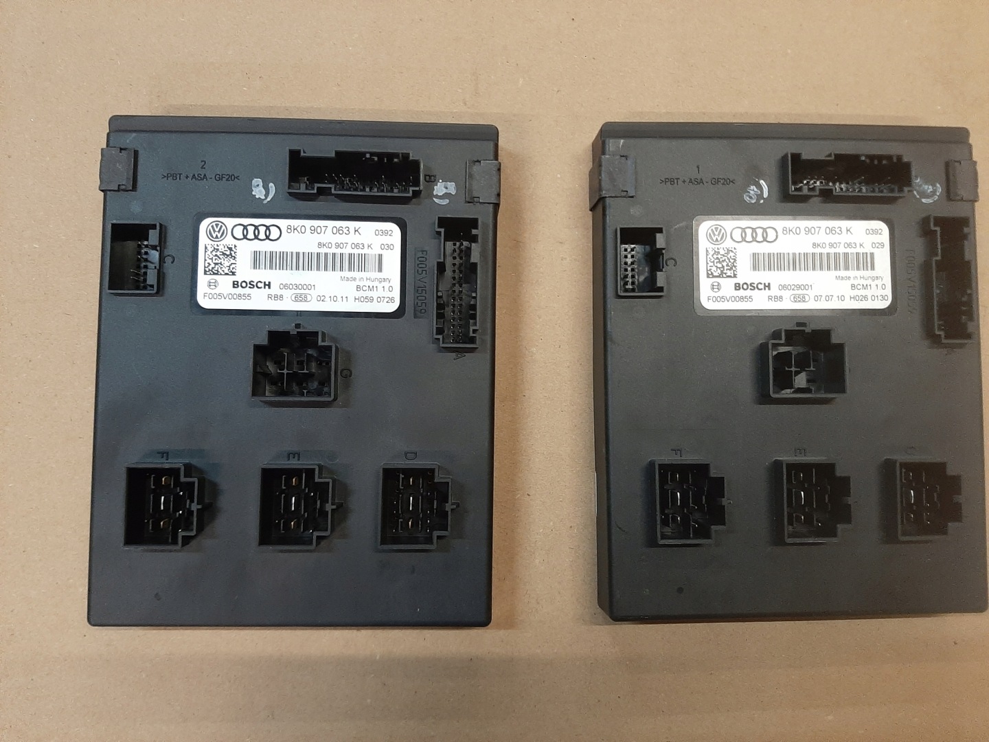 AUDI A4 B8 A5 Module Unité de contrôle KOMFORTU 8K0907063K