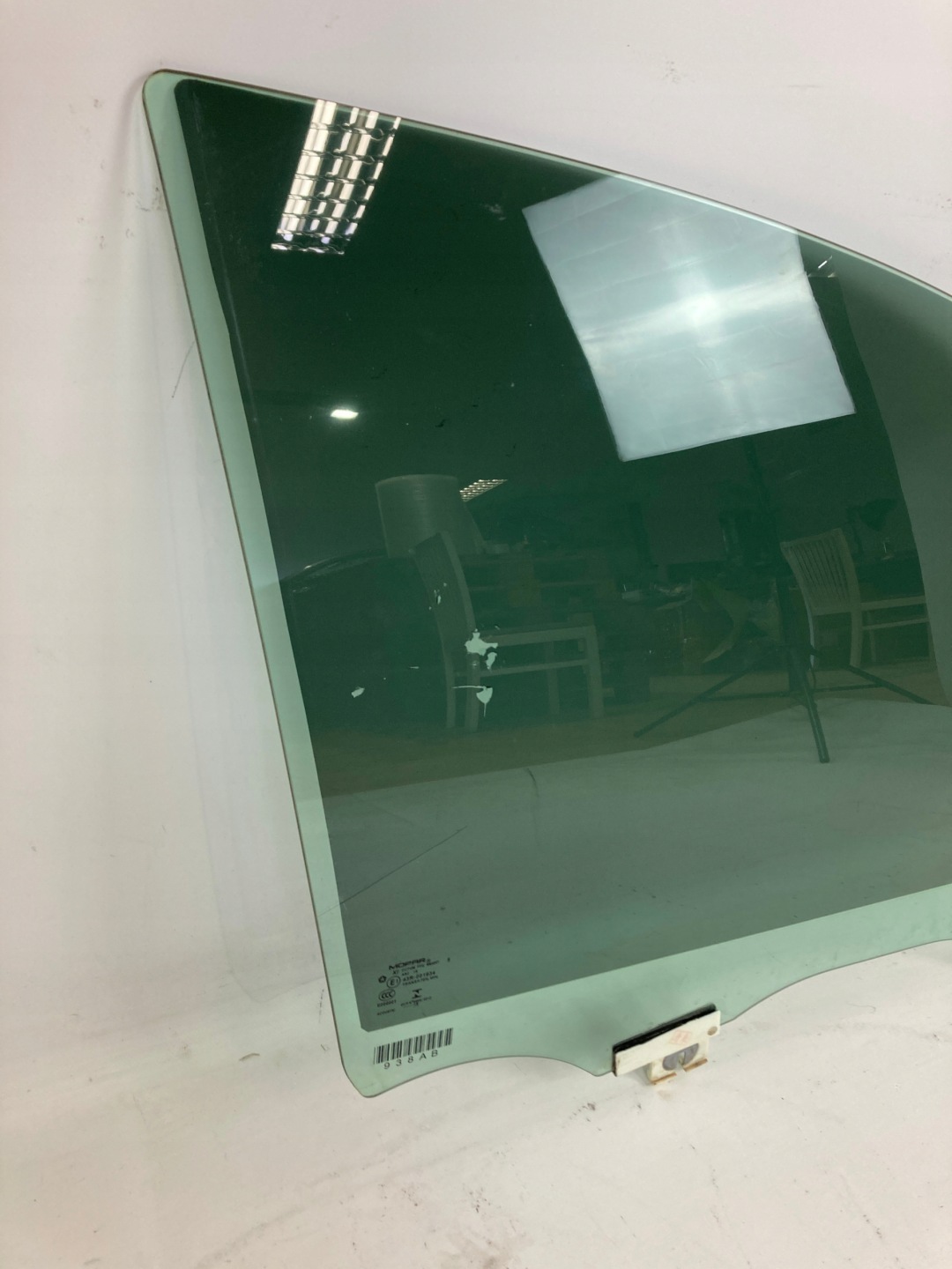 Chrysler Pacifica 2018 window front side right front