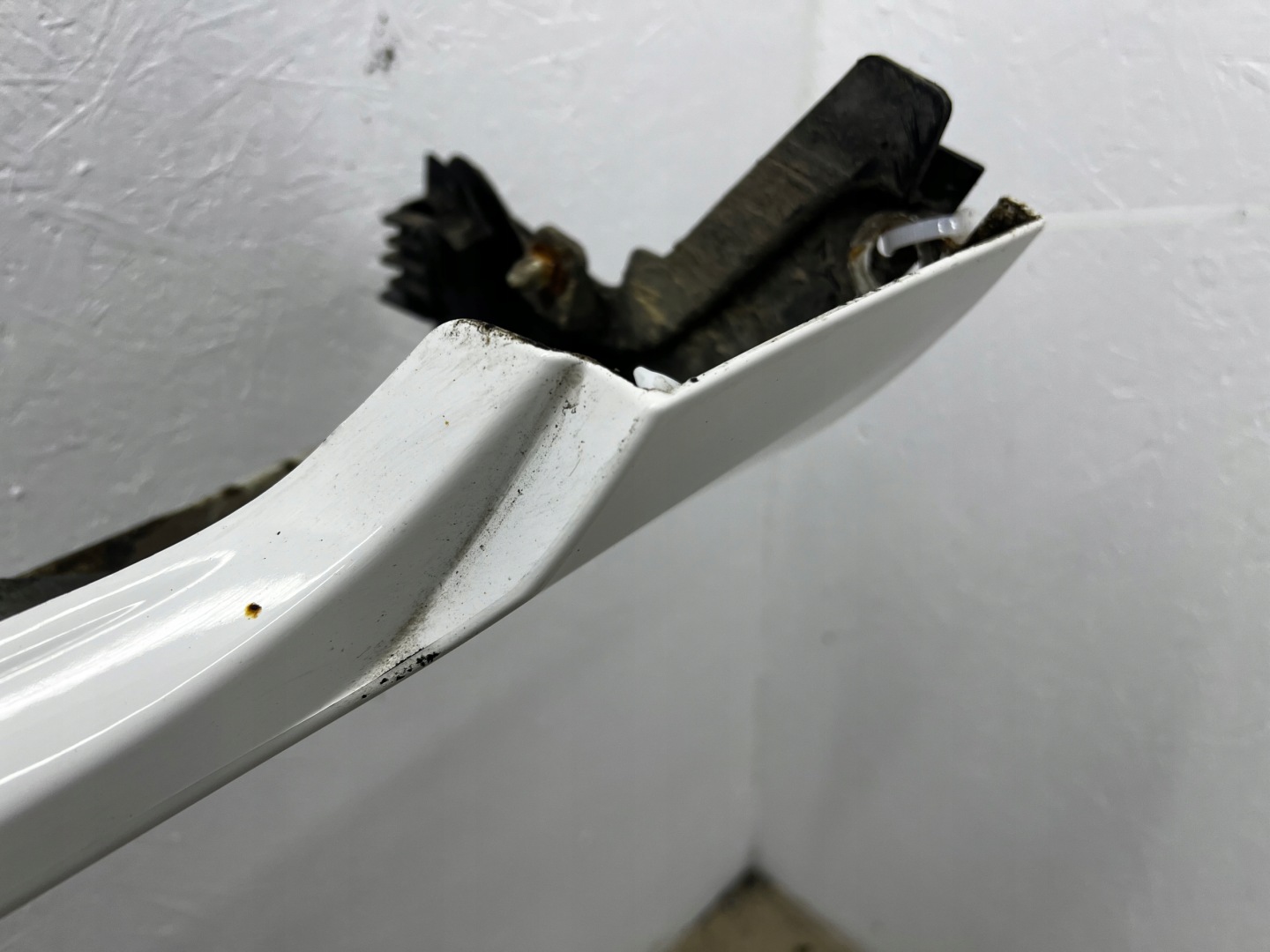 VW PASSAT B7 KOMBI moulding threshold left LB9A