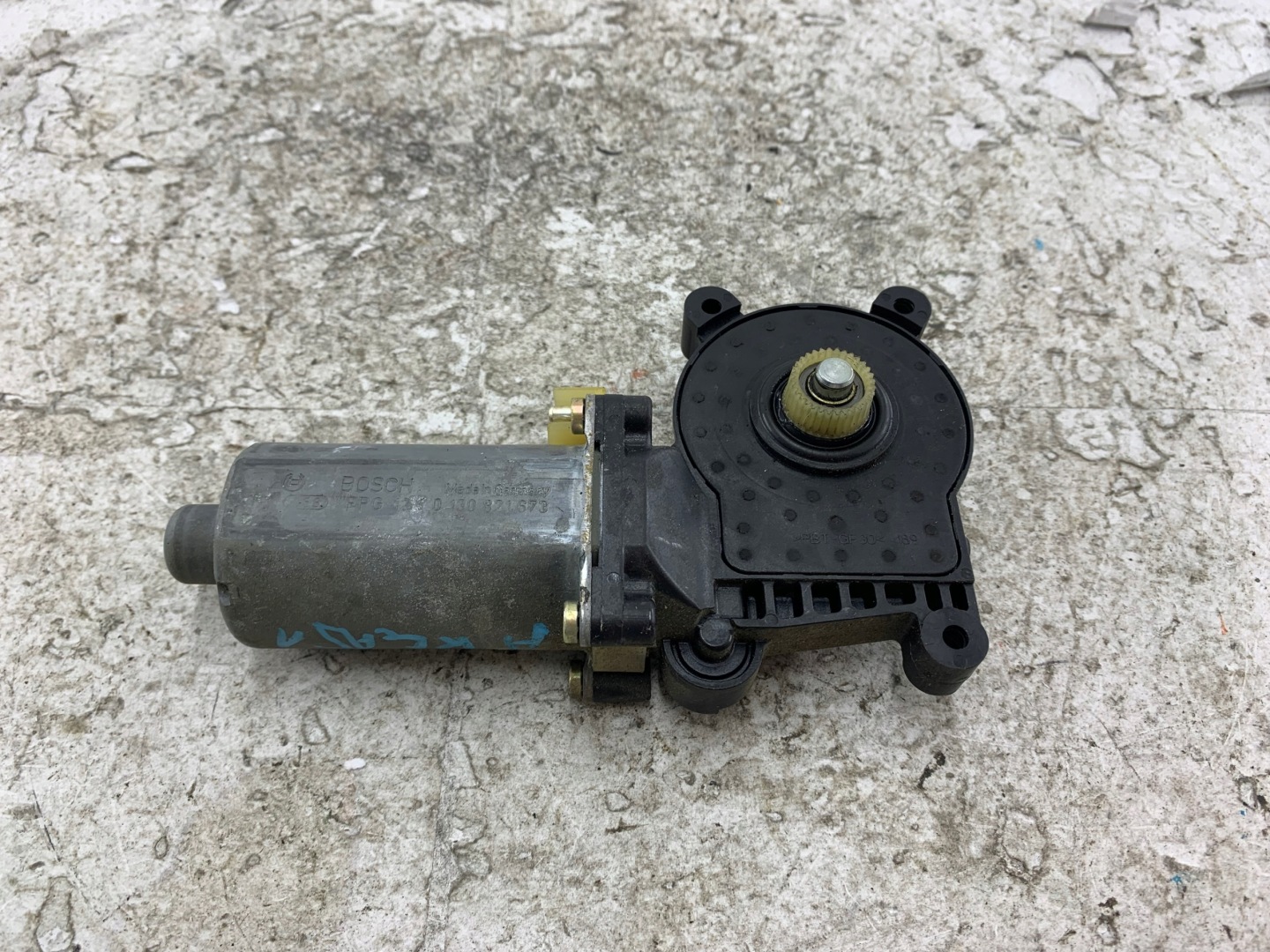 MERCEDES W168 mini motor windows left front 0130821673