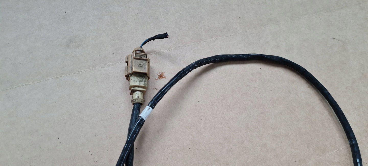 A4 B9 8W Sensor TEMPERATURY Gase 2.0 TDI 8W0906088F A5 8W