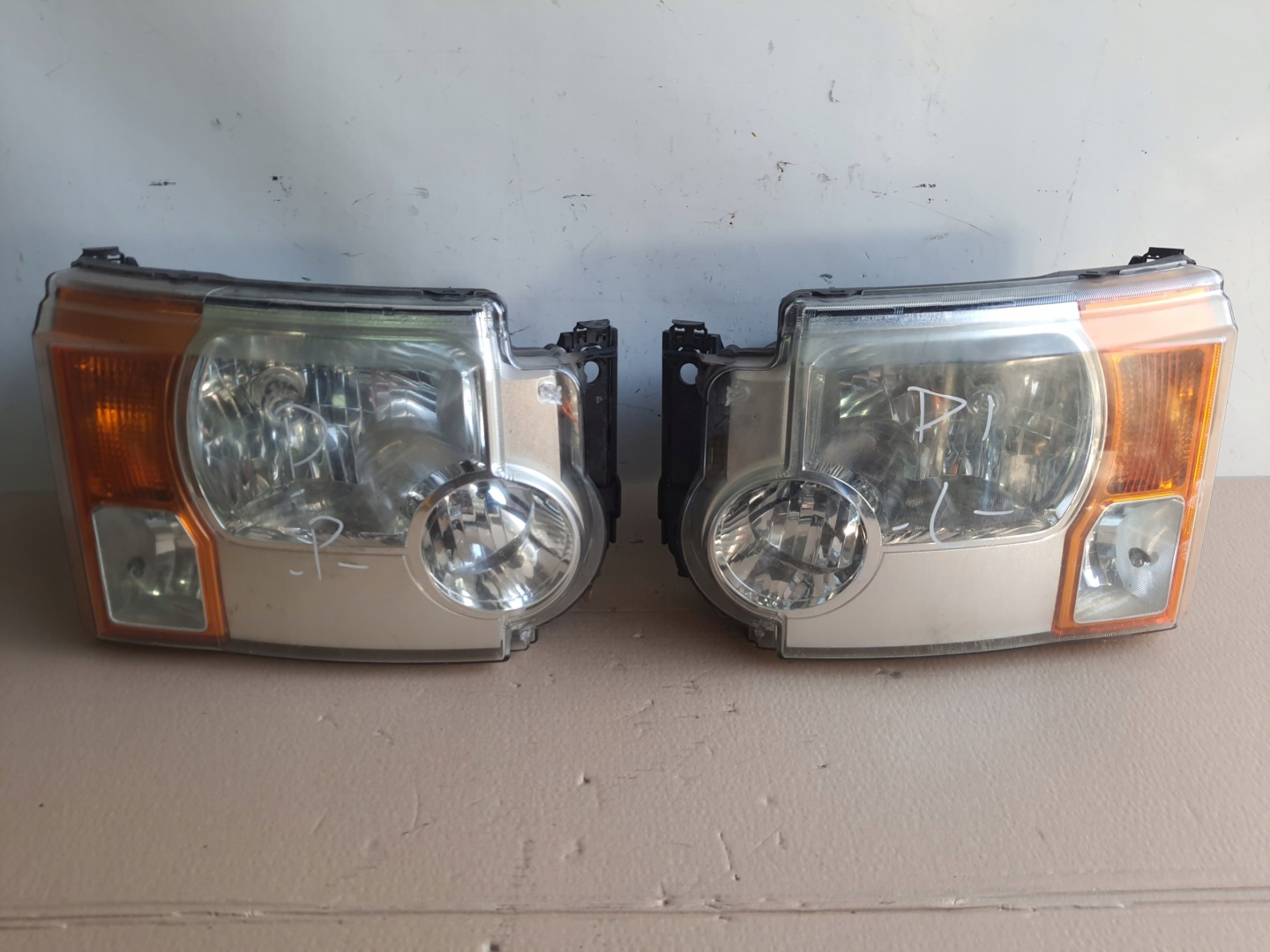 LAND ROVER DISCAVERY III 04-09 light left UK