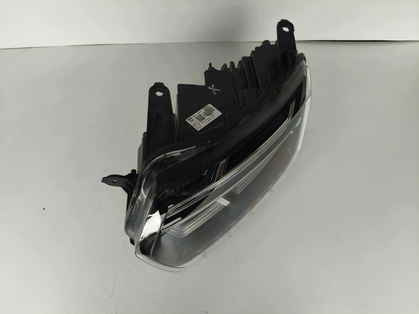 light left REFLEKTOR DACIA DUSTER II 21- LIFT FULL LED