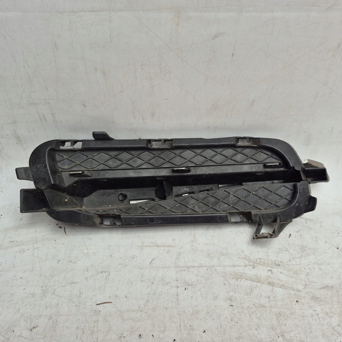 JAGUAR XF X250 LIFT left grid of a bumper front front