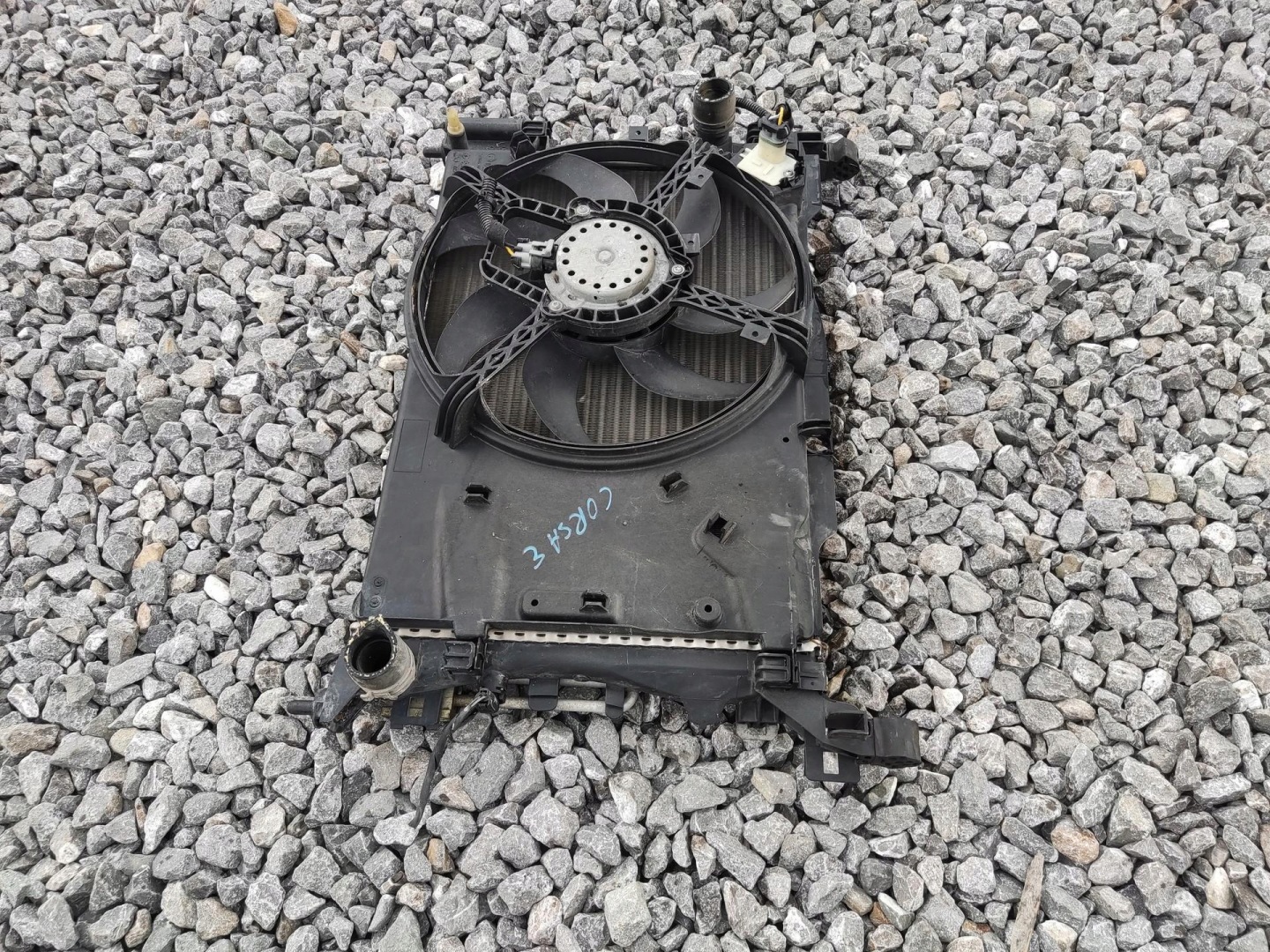KOMPLET chladiče ventilátor OPEL CORSA E 1.4 Benzín 2014-2019