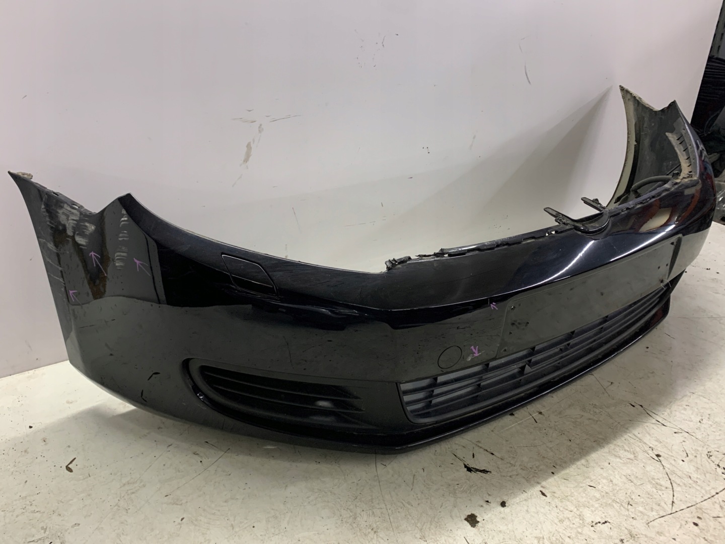 nárazník předek přední VW GOLF VI kol. LC9Y