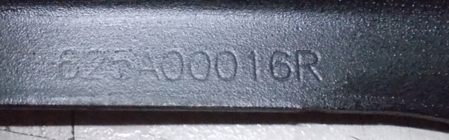 RENAULT LATITUDE 3.0 DCI 12R Support plaque Aile Avant 625A00016R