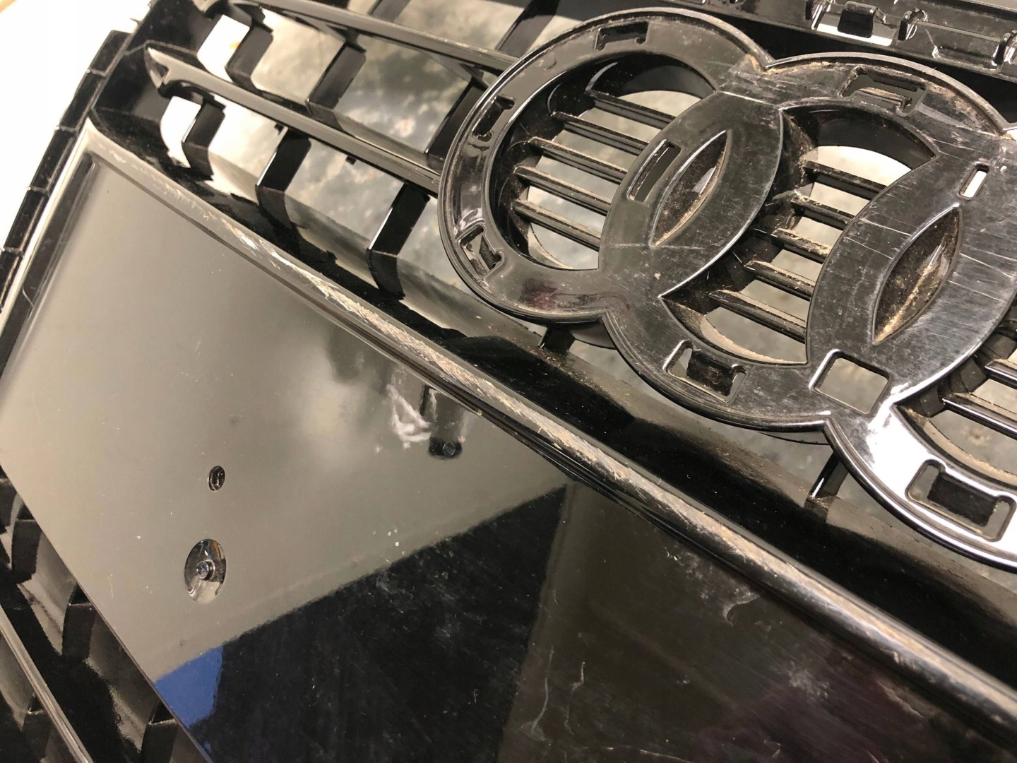 grill grille radiator AUDI TT 8J 8J0853651H