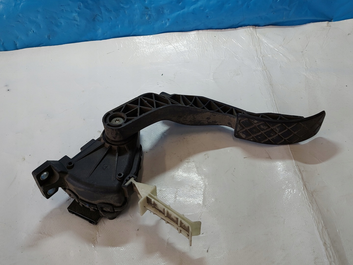 accelerator pedal OCTAVIA and 1.8 T 1J1721503J