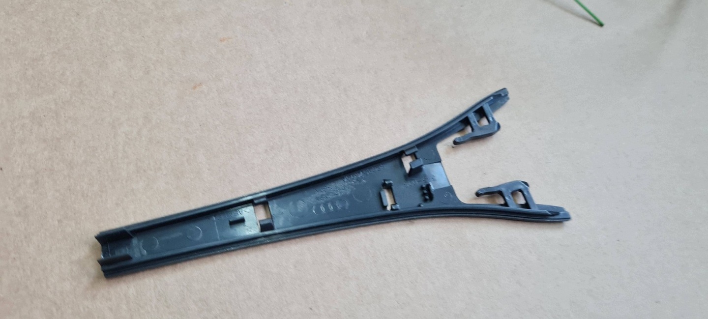 Q5 SQ5 8R bracket holder mirrors hook windows 8R0857593A