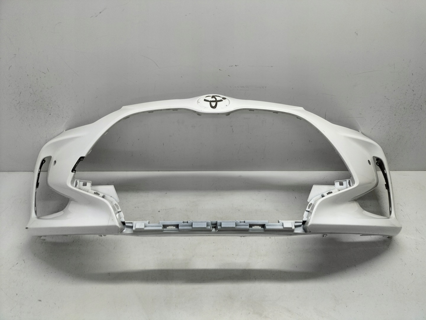 Frontstoßstange vorne TOYOTA YARIS 4 IV 20