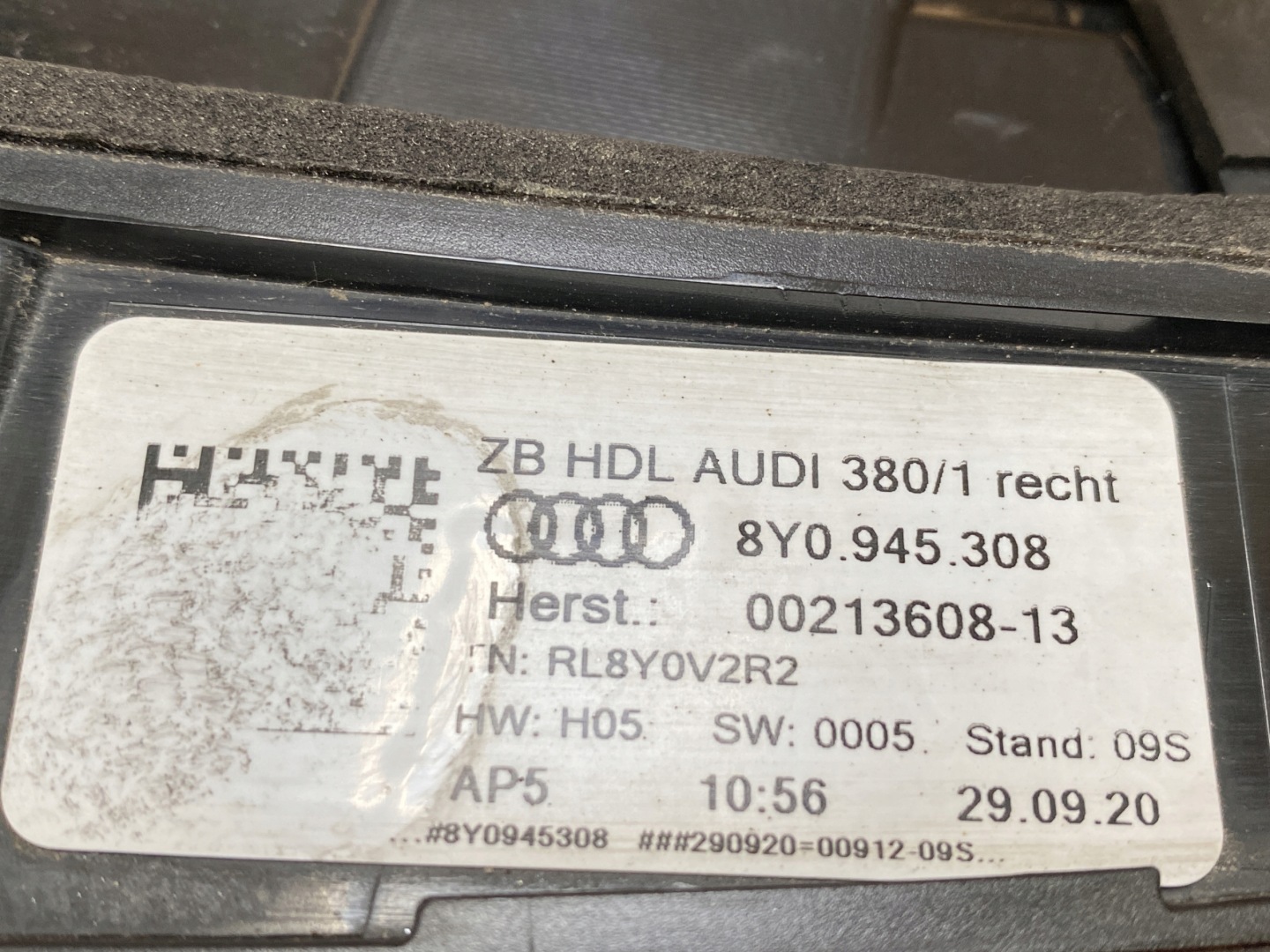 AUDI A3 8Y light right LED rear part 8Y0945308