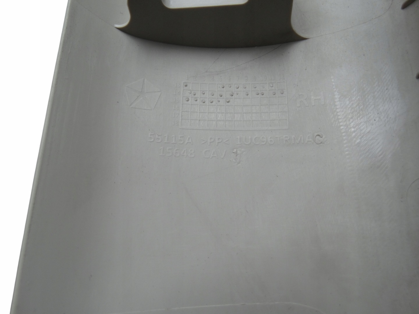 JEEP CHEROKEE V KL 13-18 cover SLUPKA side moulding left right front