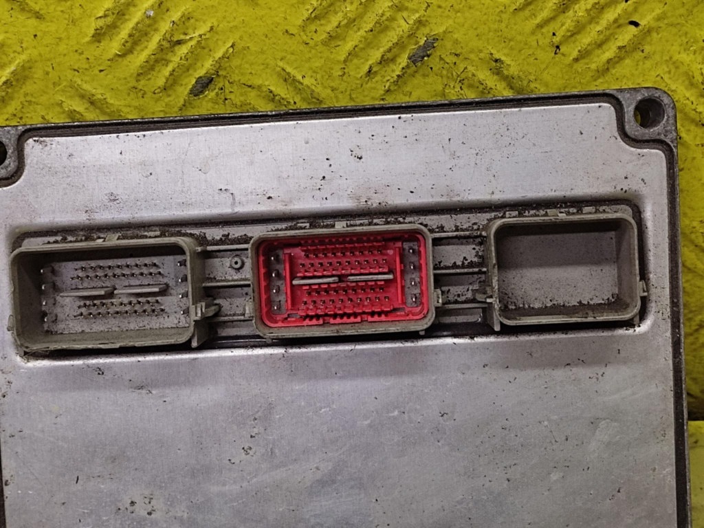 FORD C-MAX control unit of the engine 4M5112A650MA