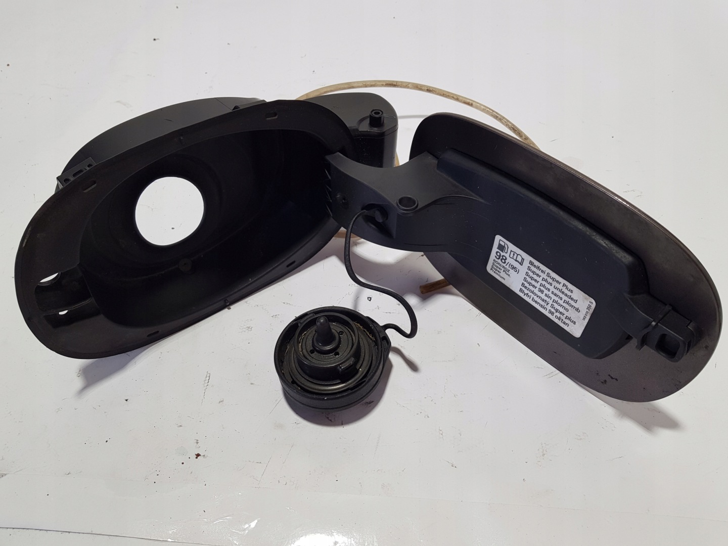 Volet trappe carburant Carburant PORSCHE CAYENNE 7P