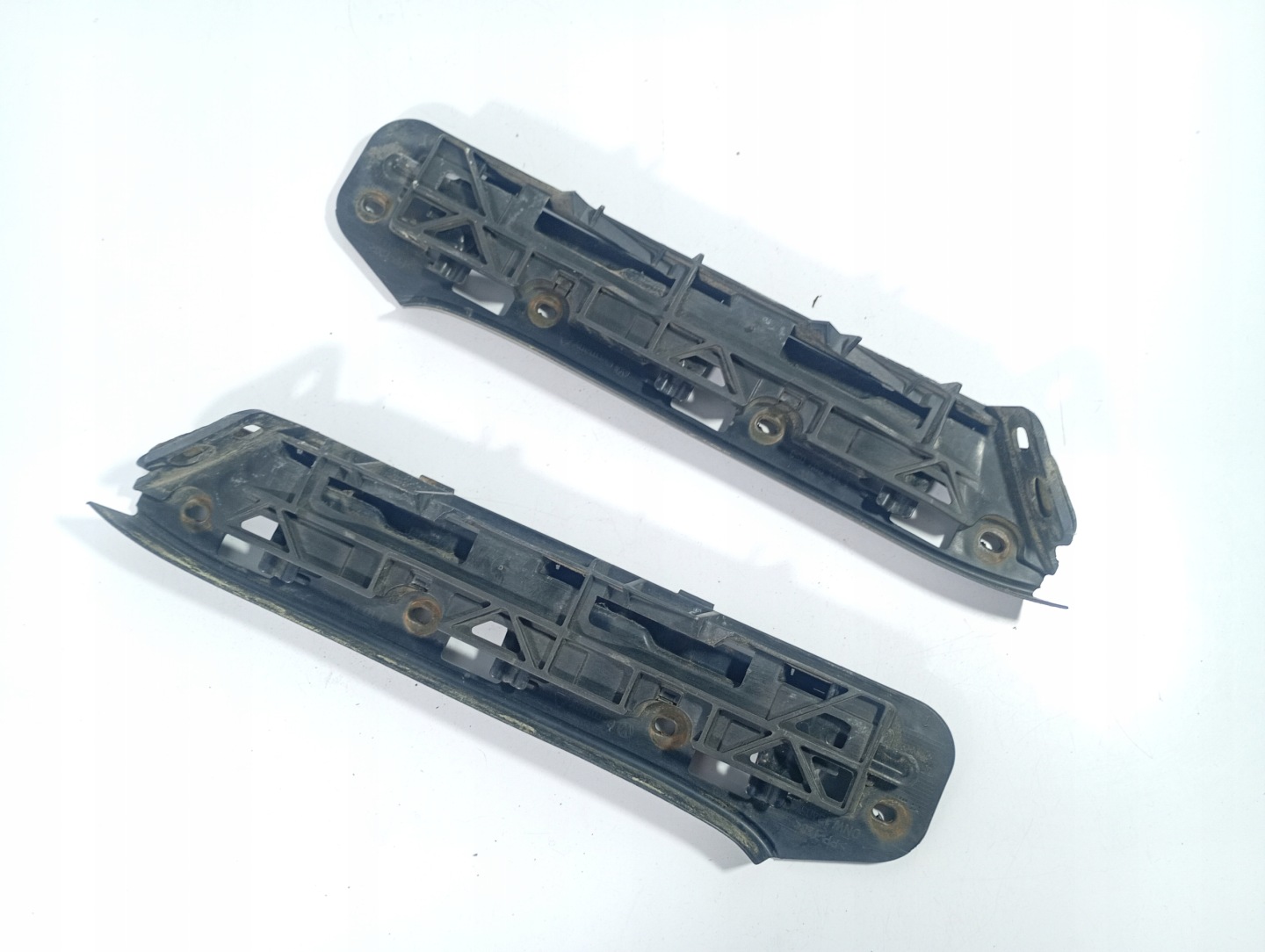 držáky nárazníku předního OE 1T0807935 VW CADDY 2 II 95-04