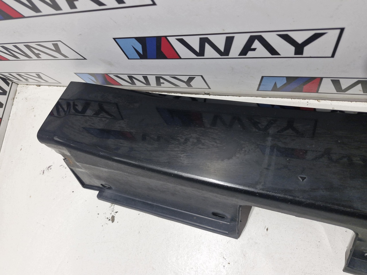 BMW E61 moulding cap threshold left 668 SCHWARZ II