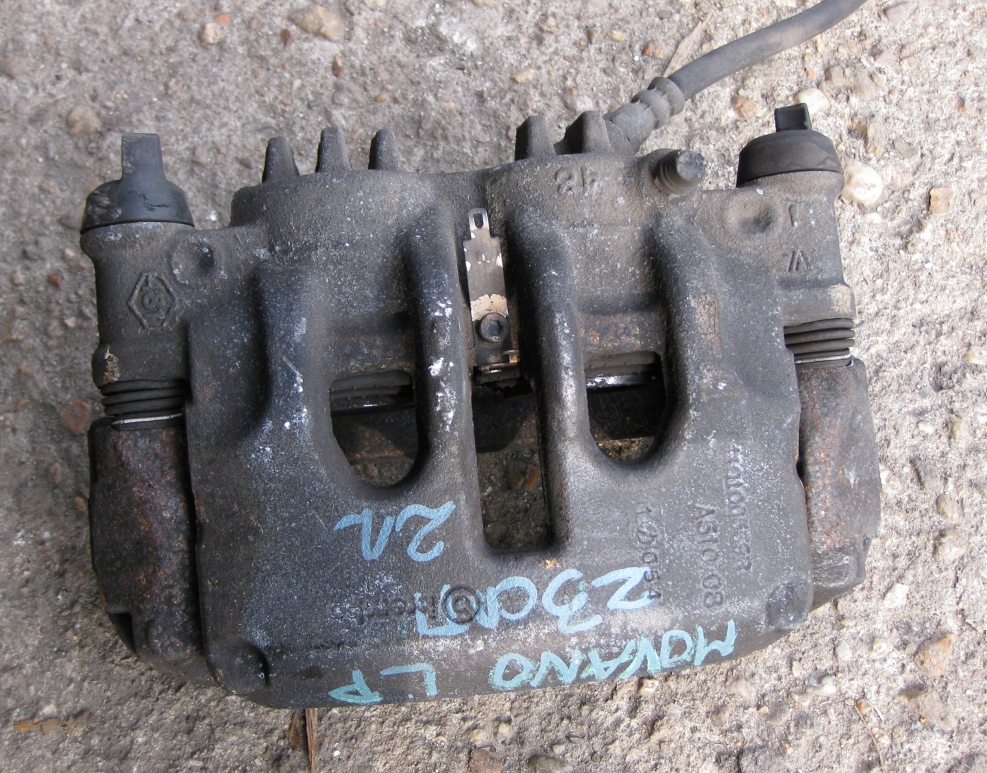 RENAULT MASTER III MOVANO 2.3 DCI caliper brake left front