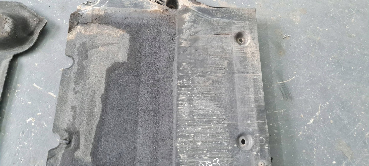 A4 B9 8W cover below engine gearbox cover lower 8W0863821B A5 8W