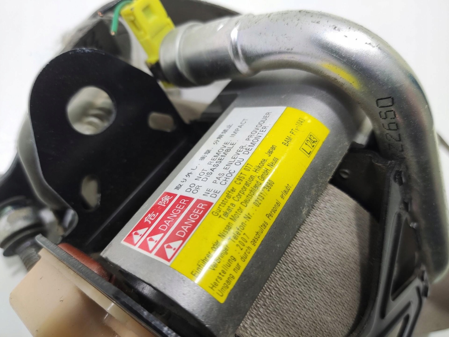 tension belt safety left front NISSAN CABSTAR RENAULT MAXITY 2006-2014