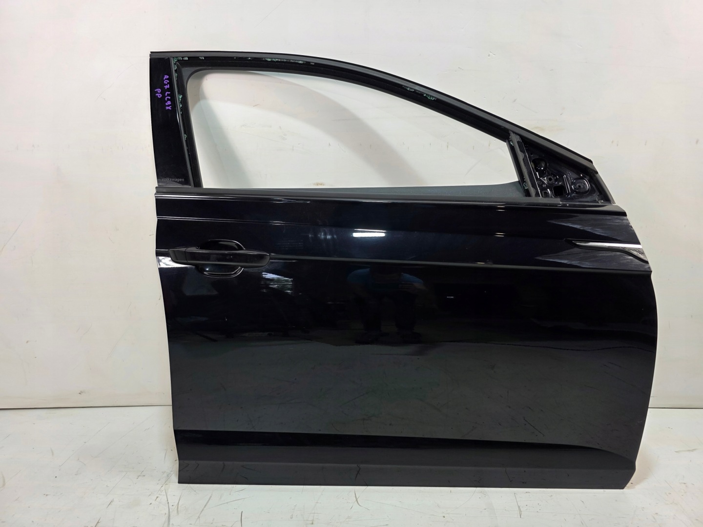 door right front VW TAIGO 2G7 LIFT LC9X