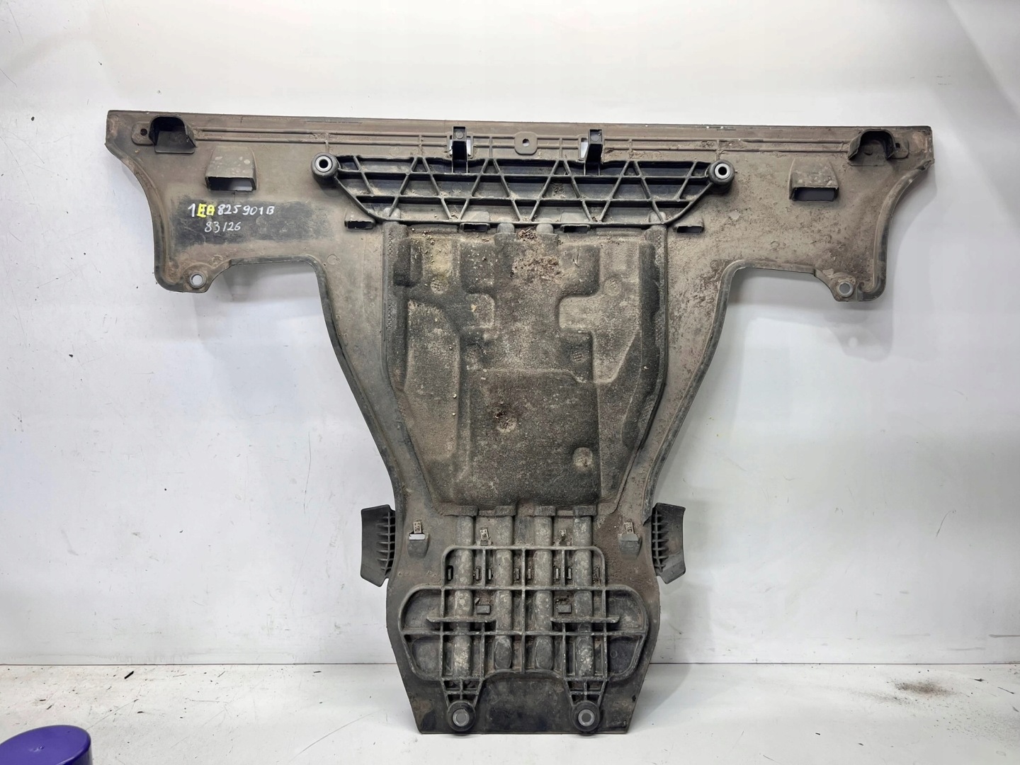 Blende Abdeckung abdeckung Unterfahrschutz AUDI Q4 E-TRON 1EA825901B 83/26