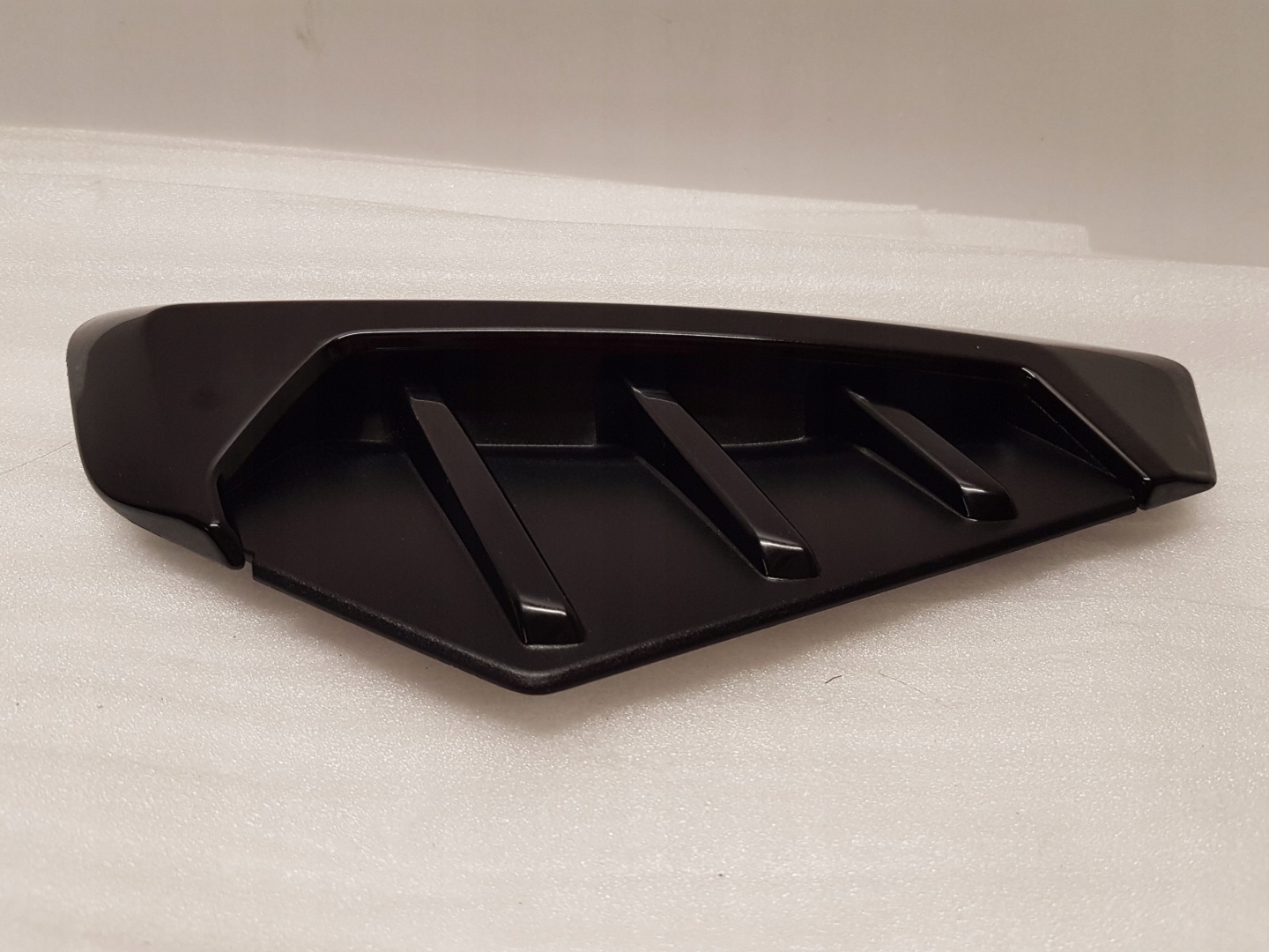 grid of a bumper right front BMW X5 G05 LCI 5A2BB08