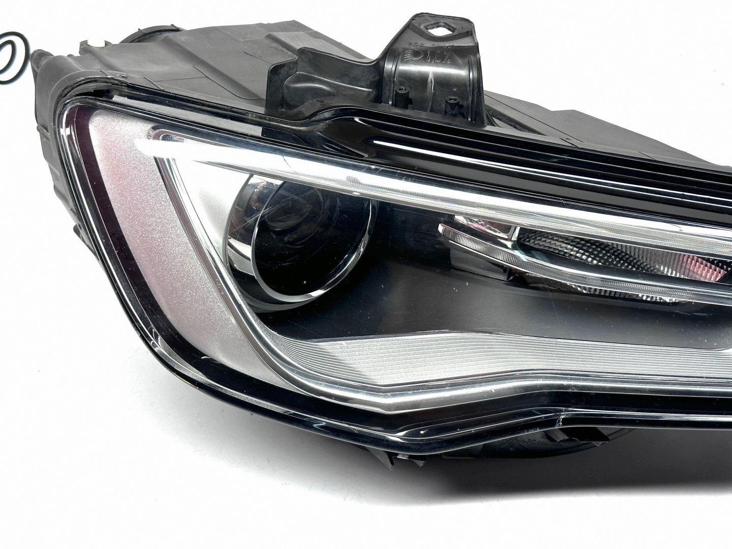 AUDI A3 S3 8V REFLEKTOR light right front BIXENON LED PRZEDLIFT