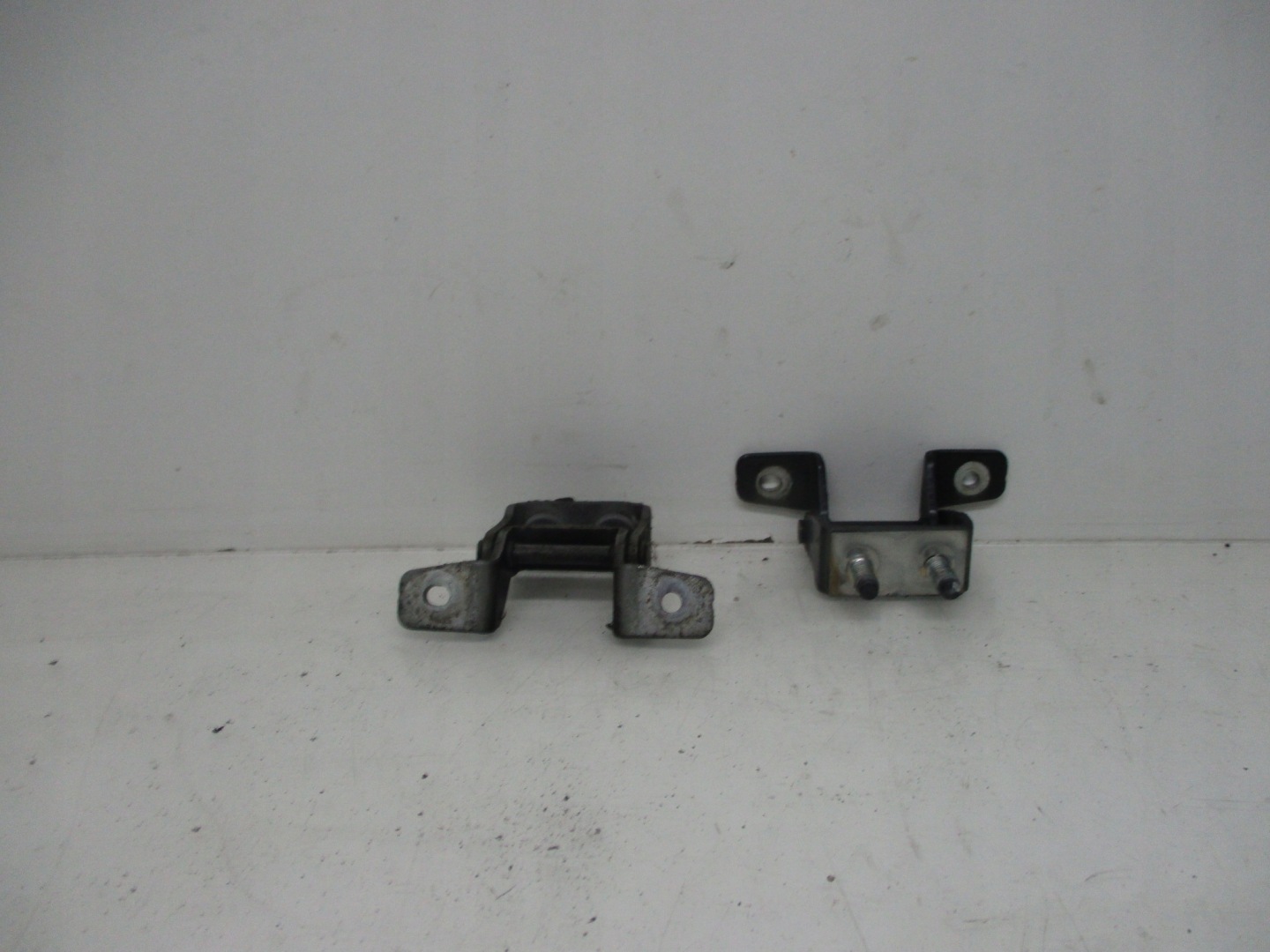 KIA VENGA hinges bonnet rear part KOMPLET 2009
