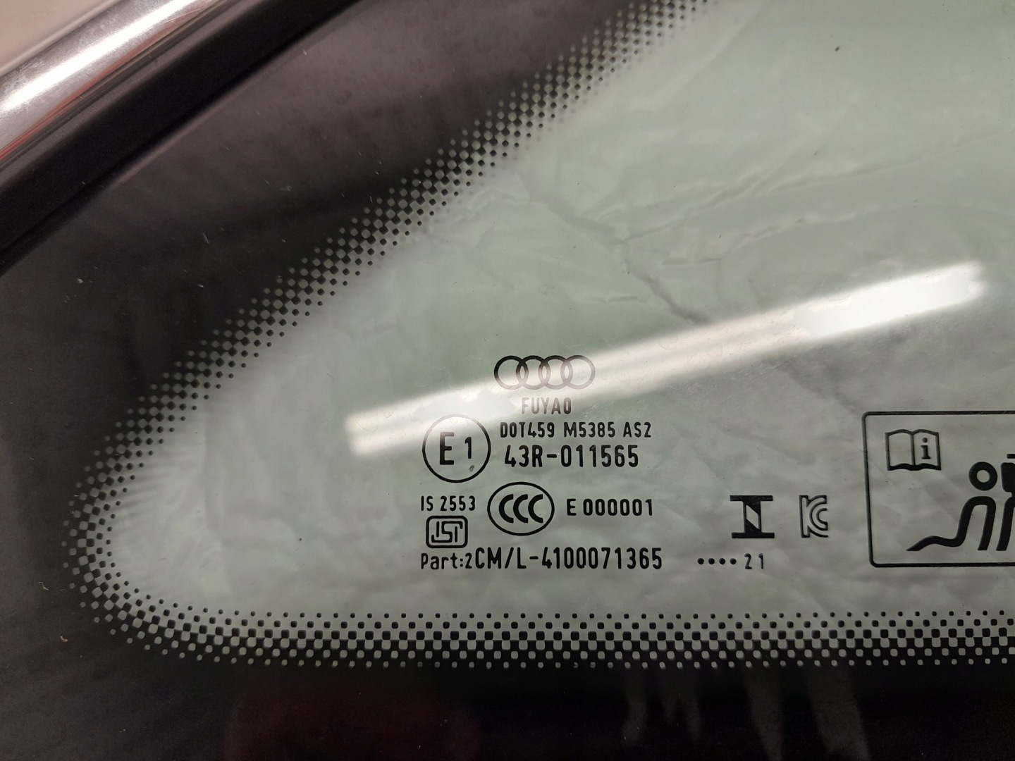 AUDI A4 B9 LIFT window side bodywork right rear part 21R 8W5845298