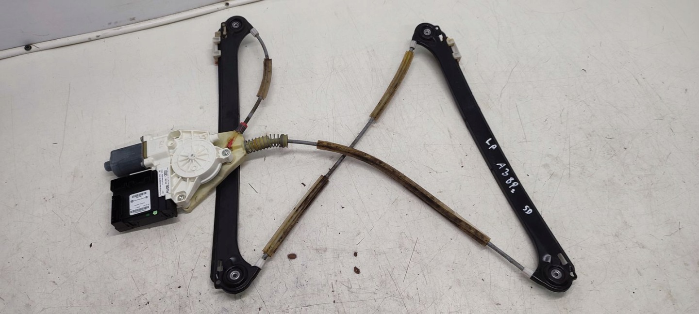 window regulator left front mechanism Audi A3 8P LIFT