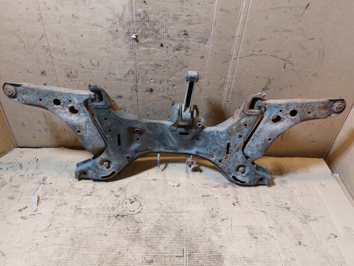 axle beam subframe front HYUNDAI i10