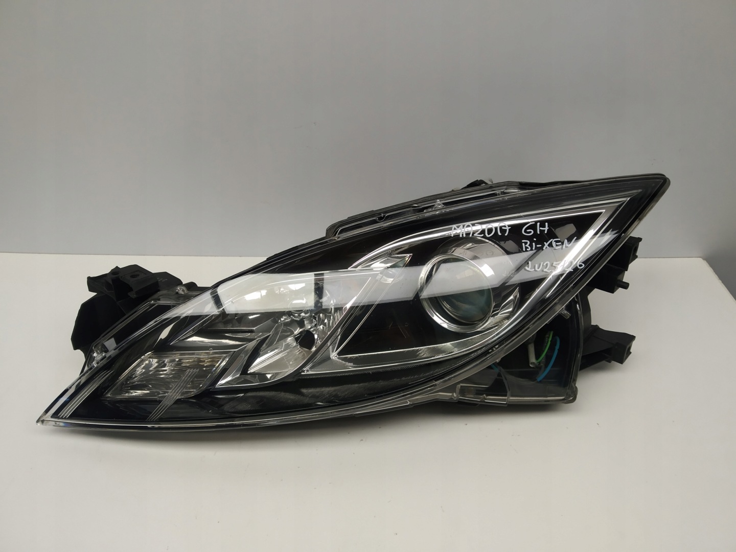 2007-2010r Mazda VI 6 GH reflektor light front Bi Xenon left before lift