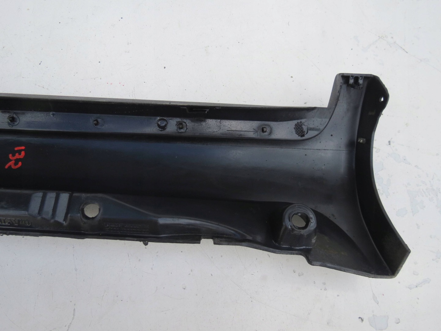 moulding threshold right VOLVO S60 and 2.4 B 140KM R5 2001r 9178232