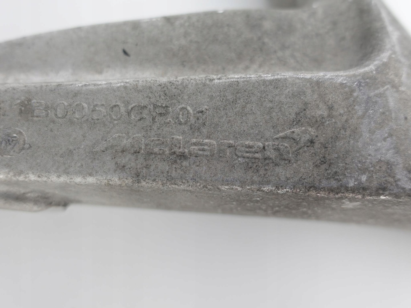 MCLAREN 650S MP4-12C 570S arm right front