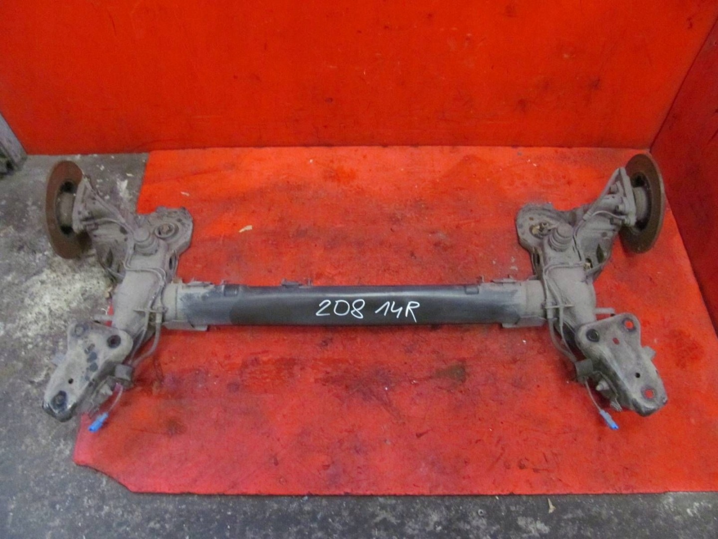 PEUGEOT 208 and 1 14- sider axis springing rear part rear discs