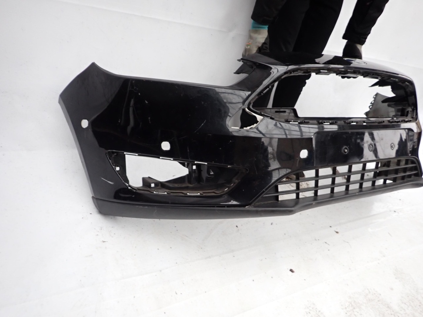 FORD FOCUS III MK3 LIFT 2014-2018 PDC nárazník předek přední