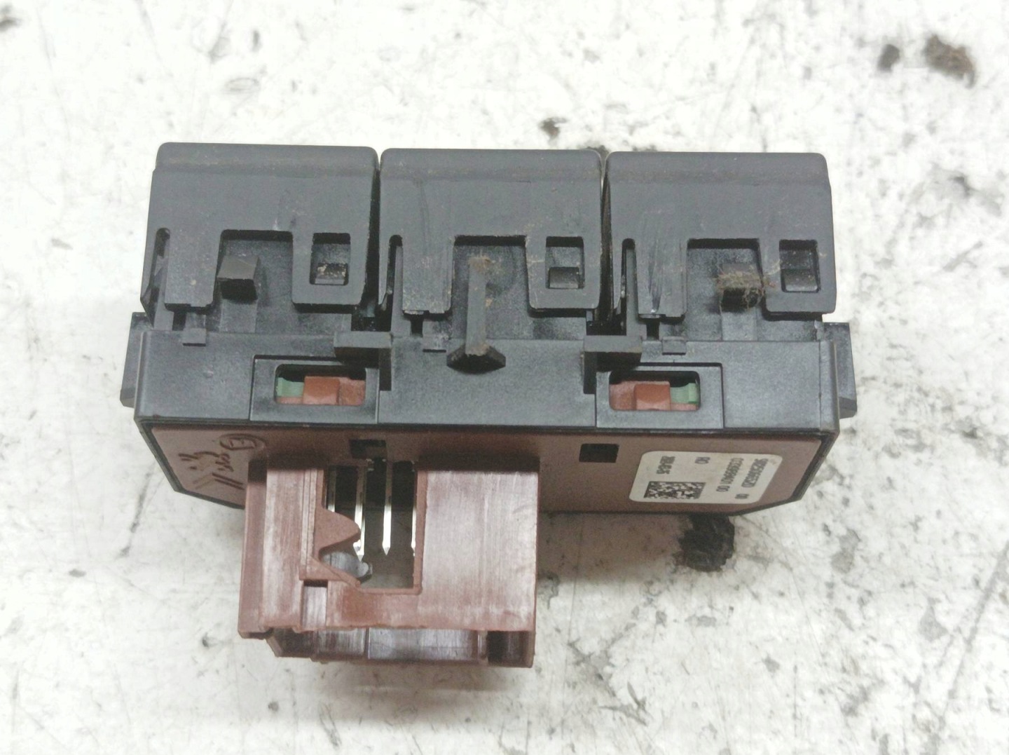 switch seat 98250665ZD Peugeot 2008 II (2019- )