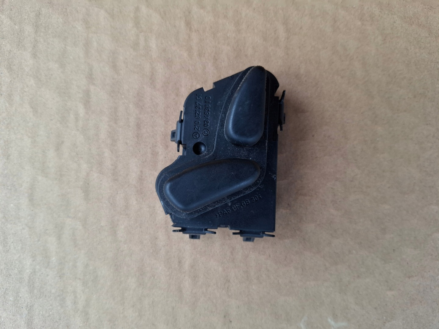 commandes siège gauche MERCEDES W203 2108213761