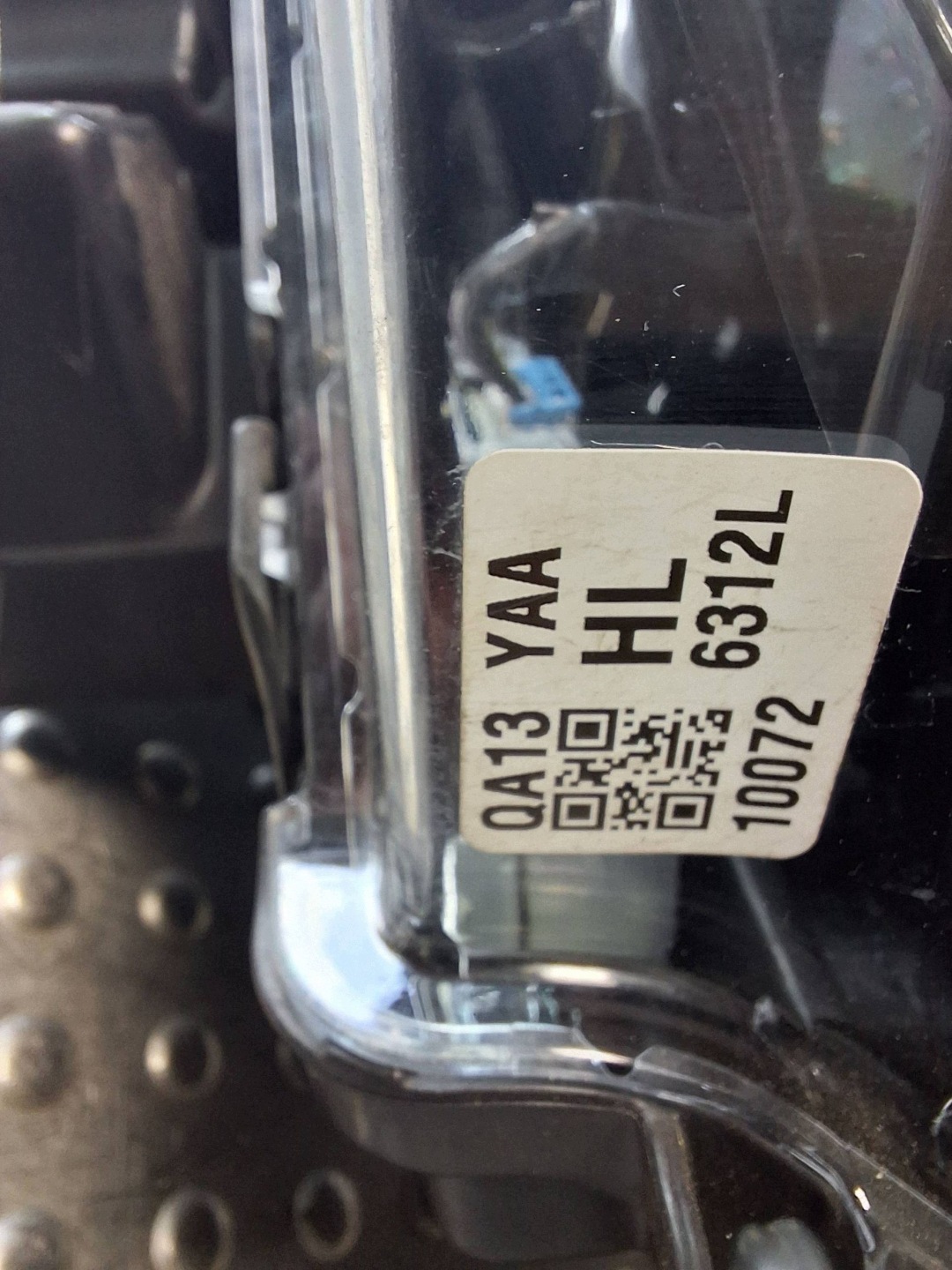 light left front SUZUKI S-CROSS II 21- FULL LED W6429
