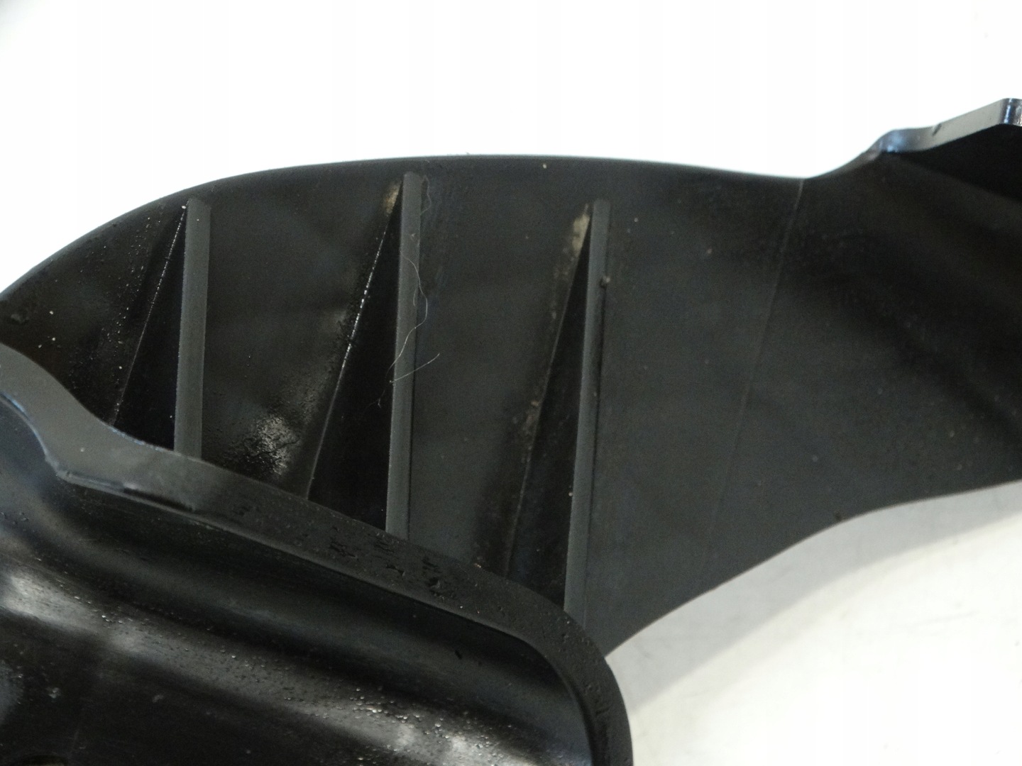 Supporto parafango sinistra Anteriore CITROEN C4 CACTUS 2016R. 9805295880