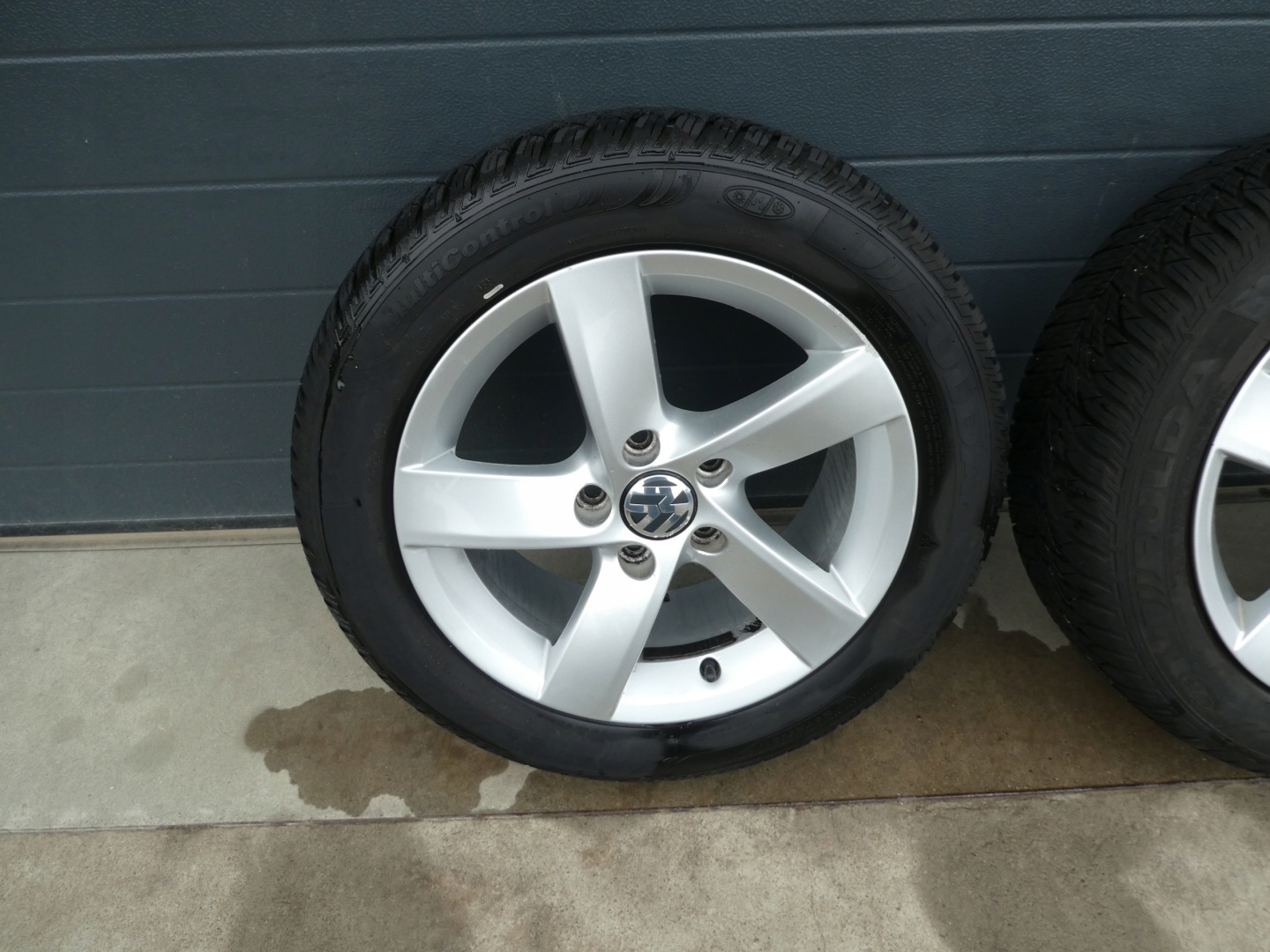4X wheels discs tyres VW 3AA601025A 2021R