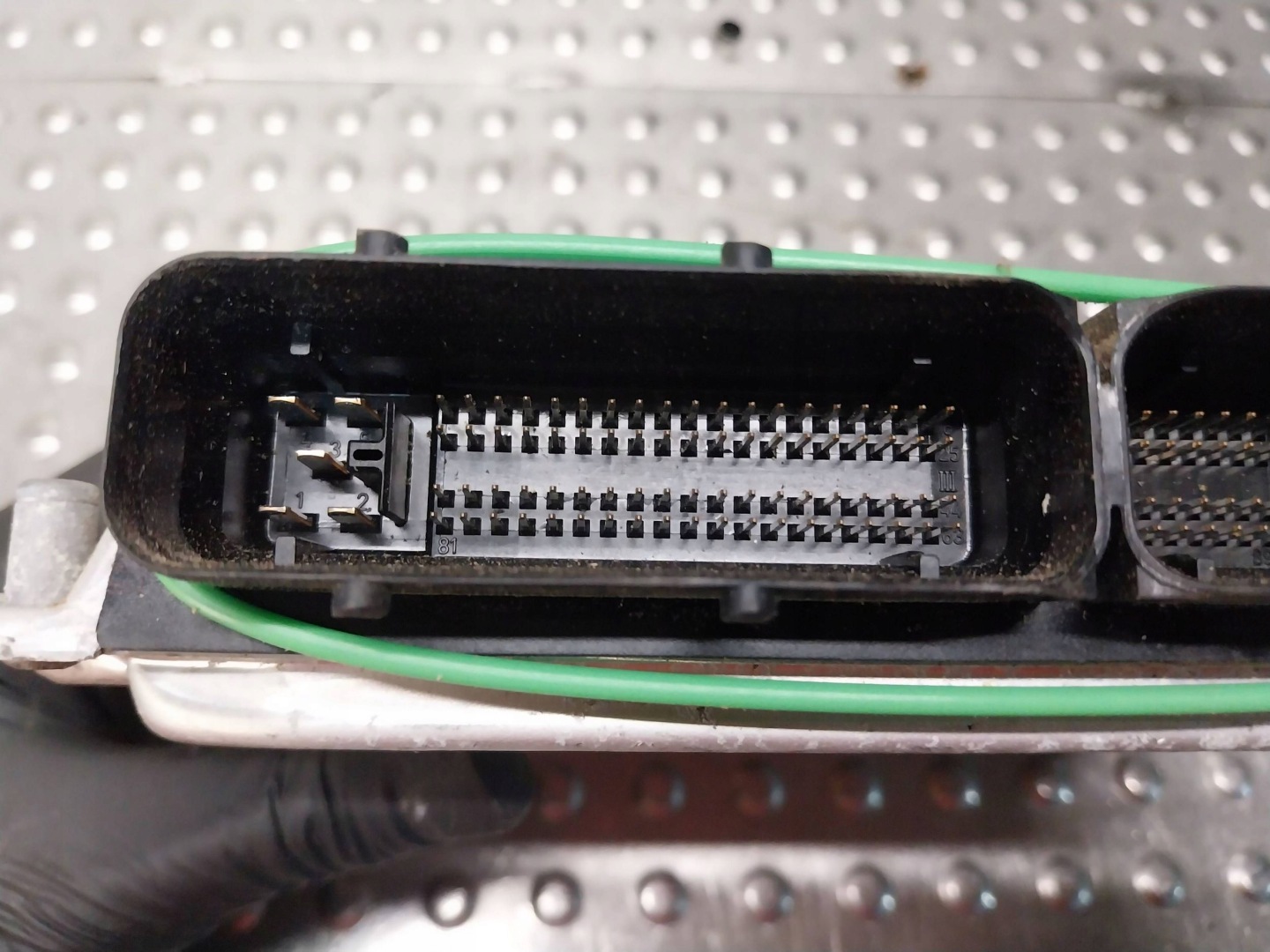 computer control unit of the engine 045906019CA 0281012195 VW POLO IV 1.4 TDI