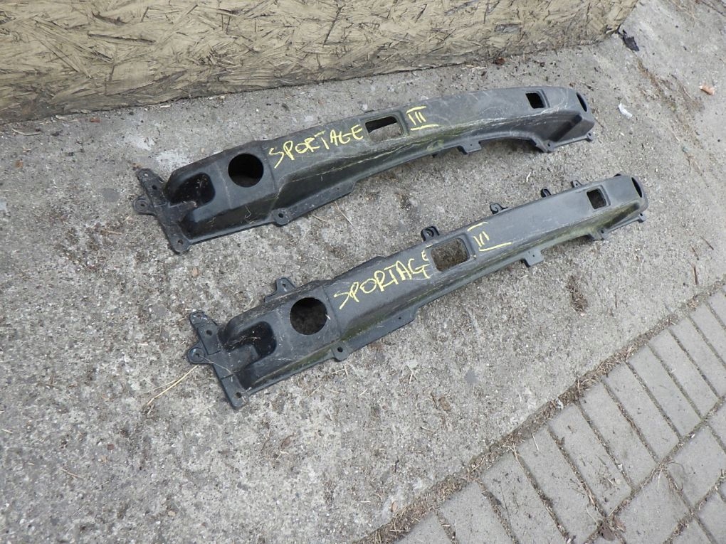 KIA SPORTAGE III 3 2010- 86631-3U000 bumper support rear