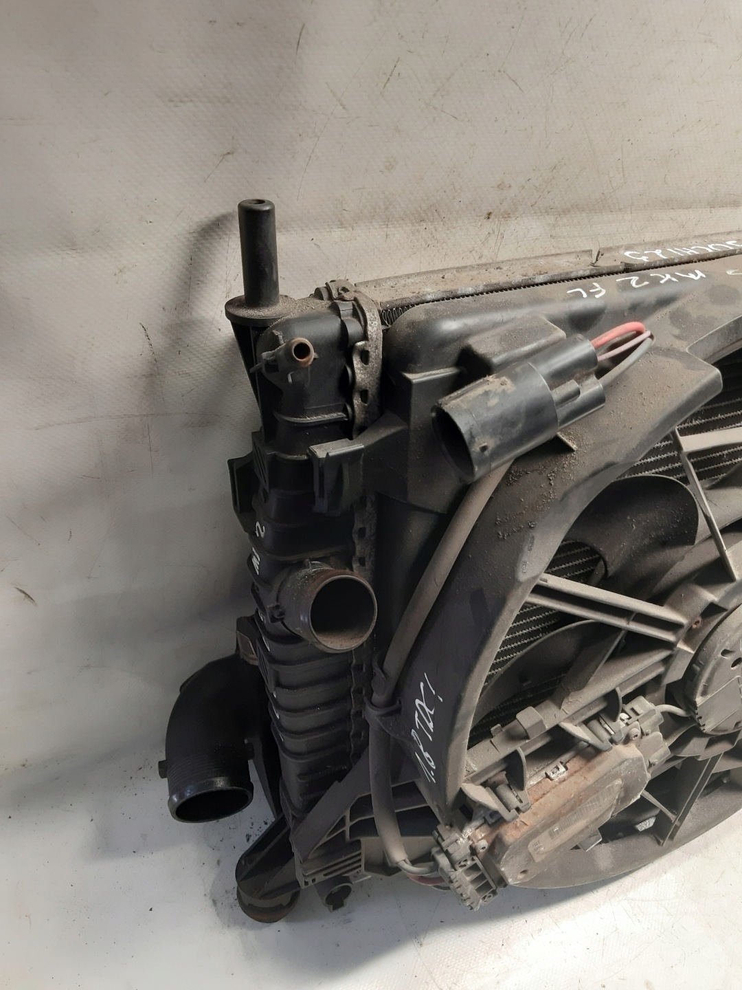 KOMPLET chladiče ventilátor FORD FOCUS MK2 1.8TDCI