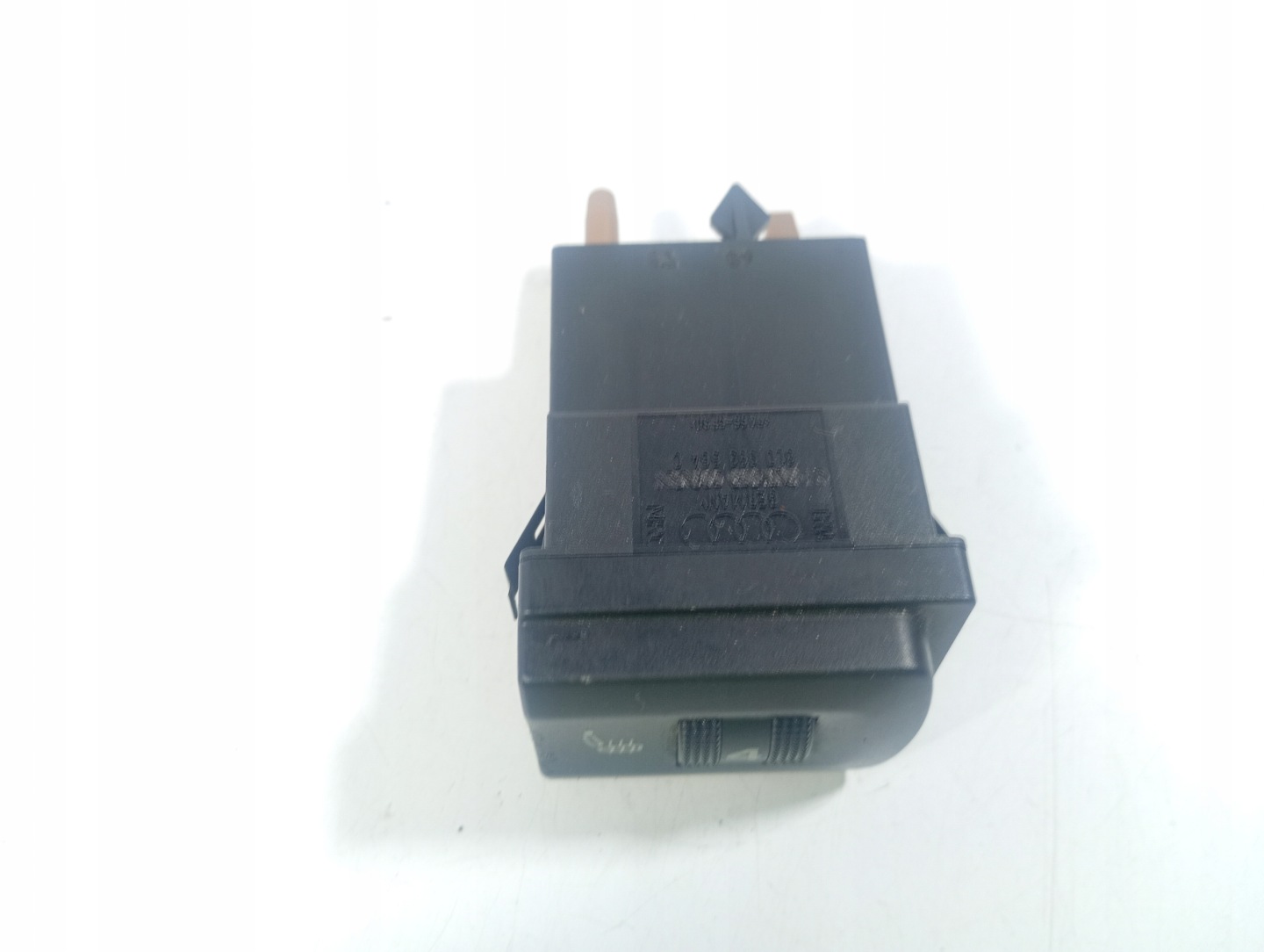 Audi A3 8P 03-13 switch switch PANEL OGRZEWANIA seat OE 8L0963564C