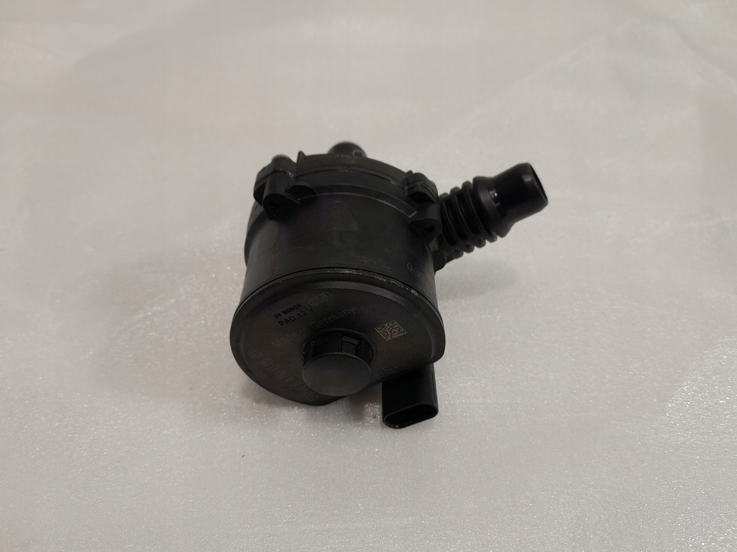 BMW X7 G07 supplementary water pump 9470045